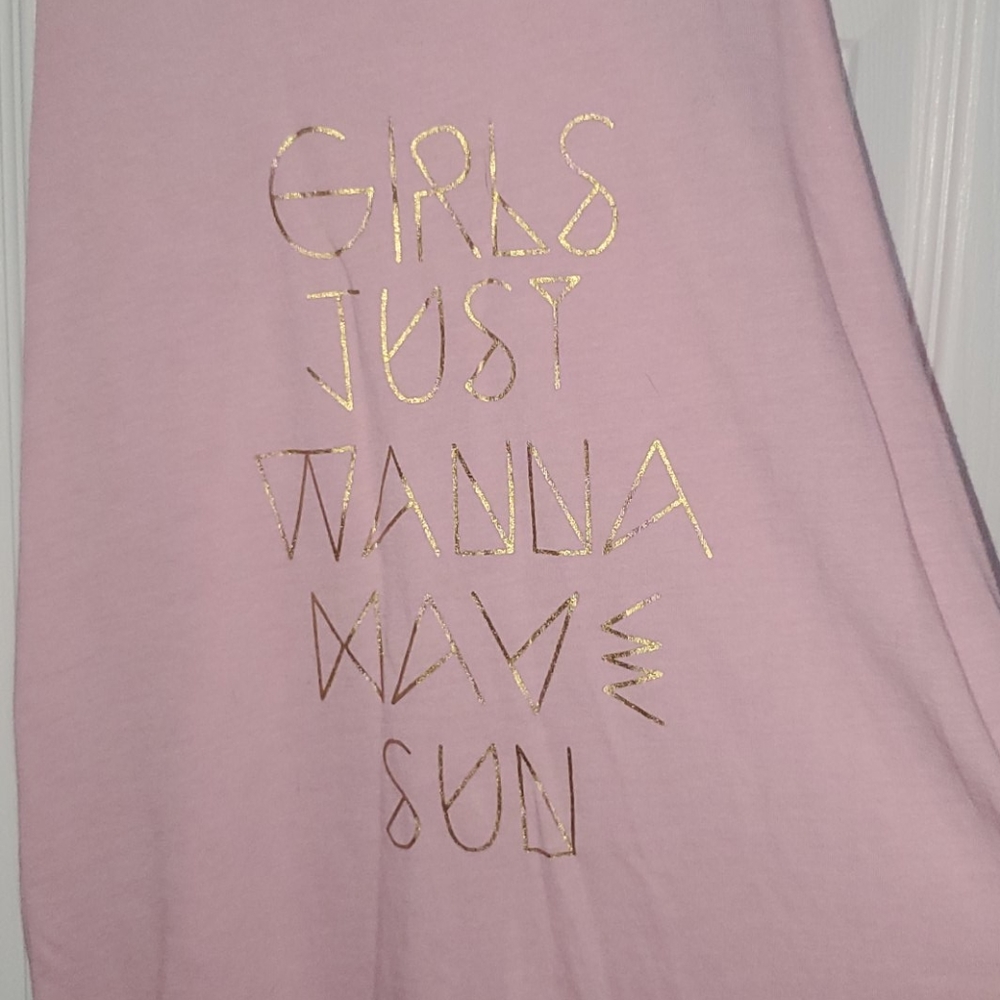 Girls just wanna have SUN